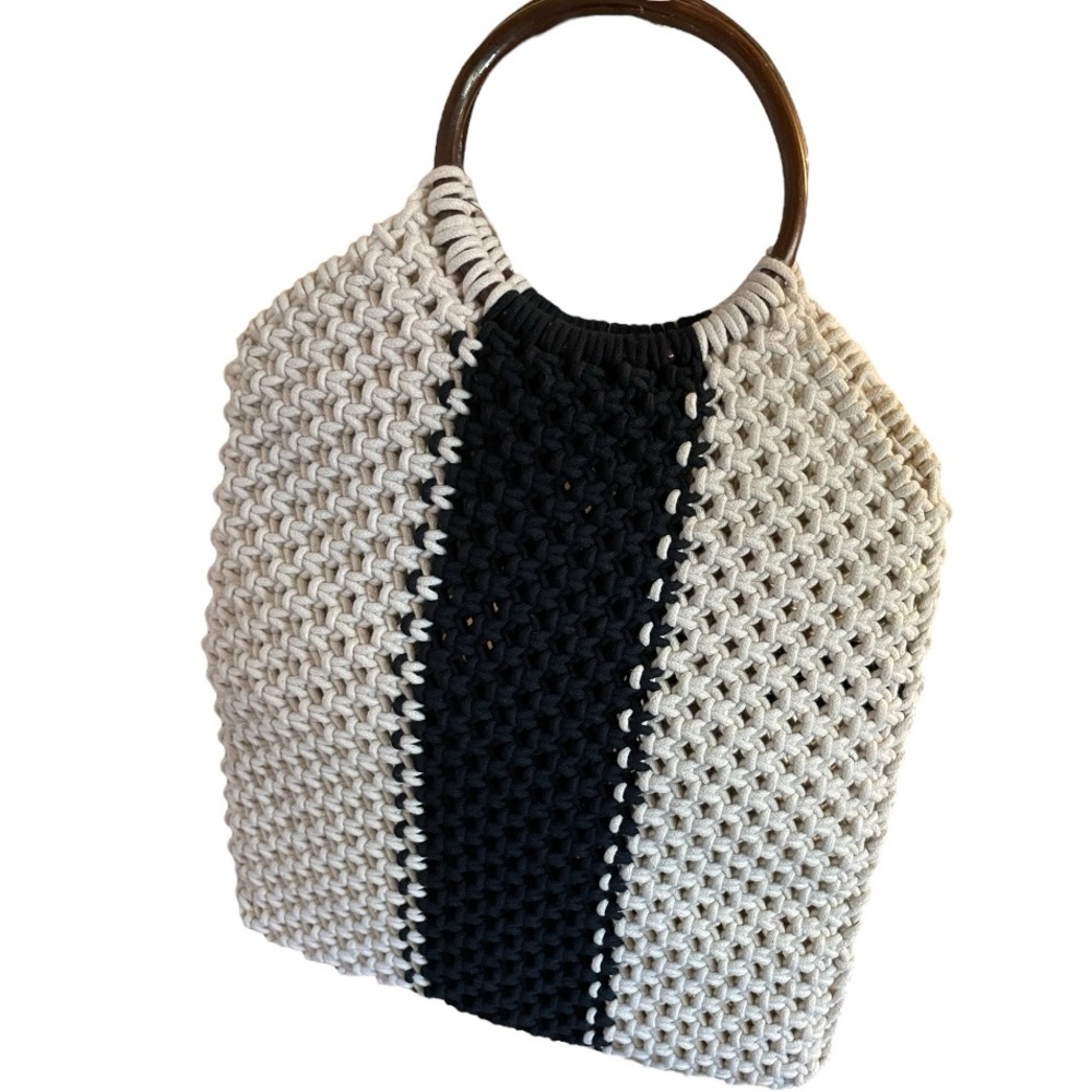 Woven Handbag - Picture 3 of 8